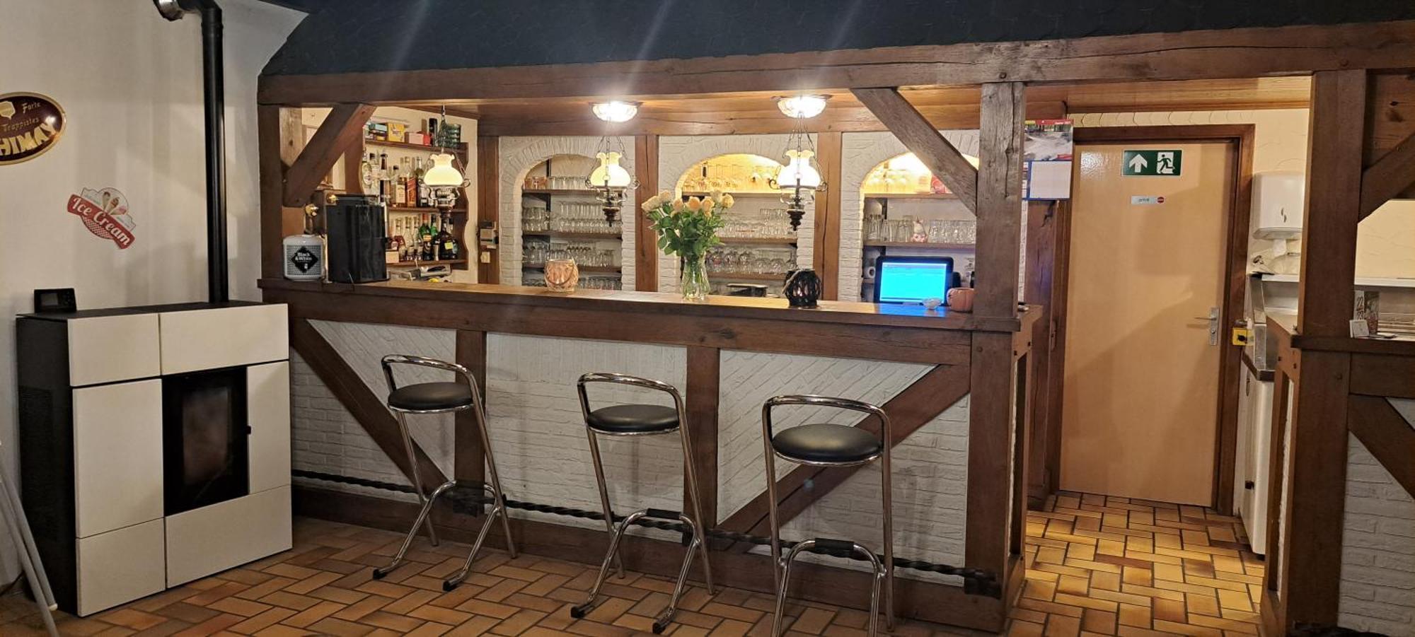 Dikke Vriend , Herberg & Taverne Шини Екстериор снимка