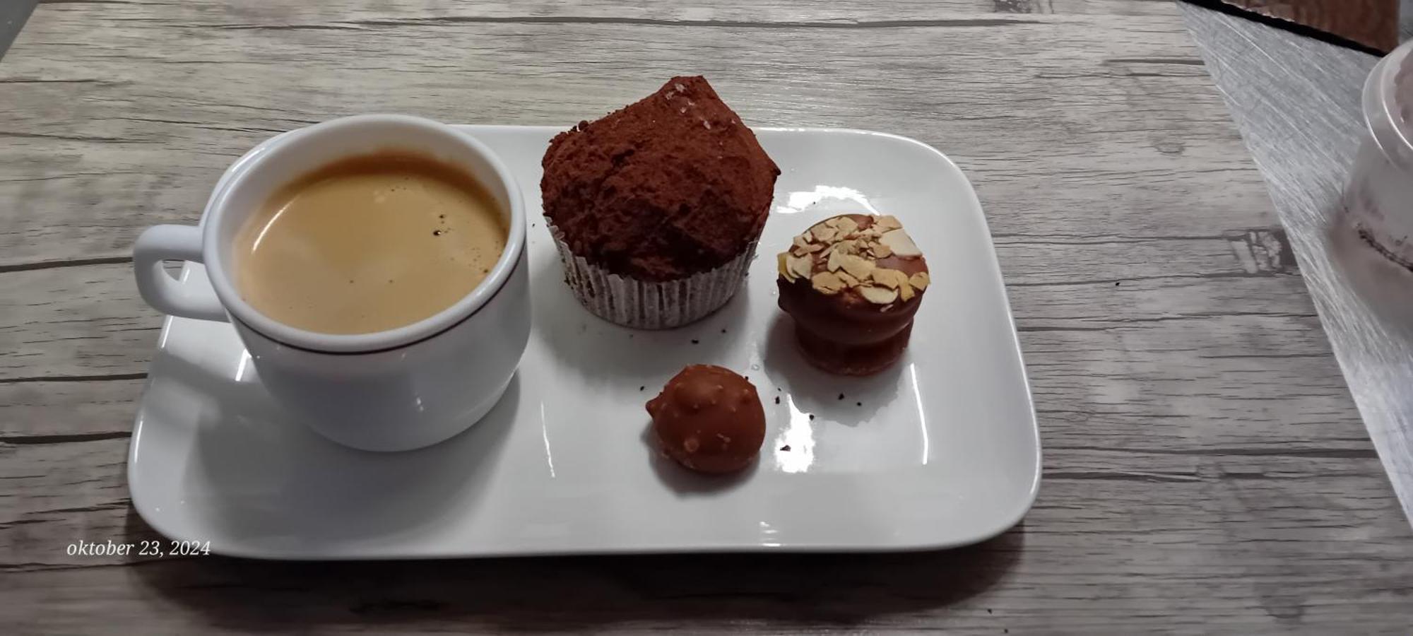 Dikke Vriend , Herberg & Taverne Шини Екстериор снимка